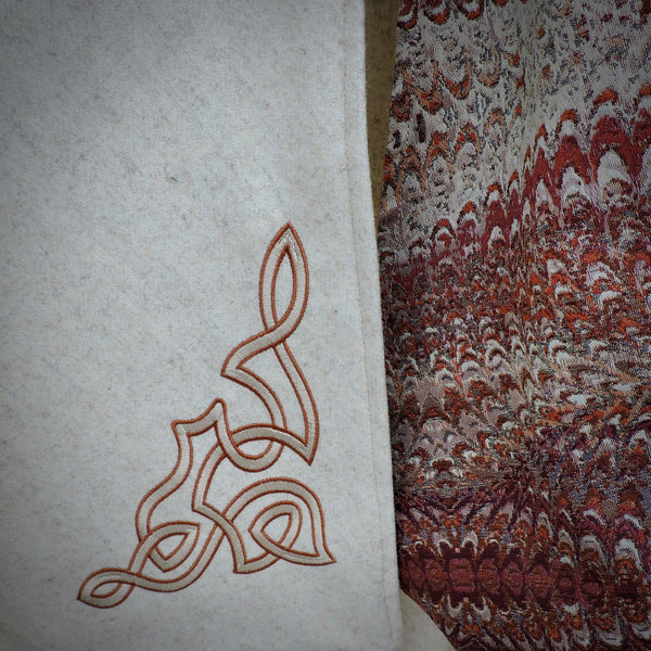 Two-tone Celtic Knots