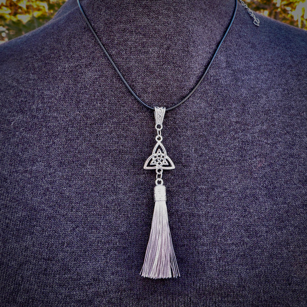 Celtic Tassel (choose colour)