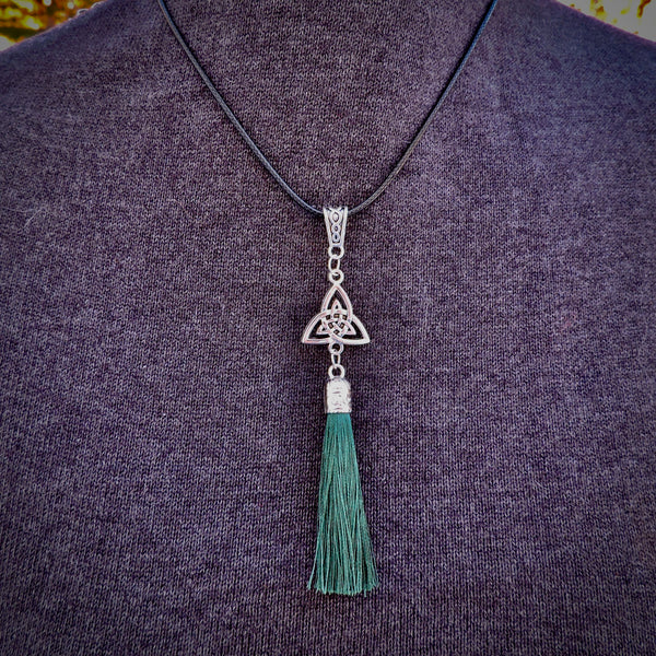 Celtic Tassel (choose colour)