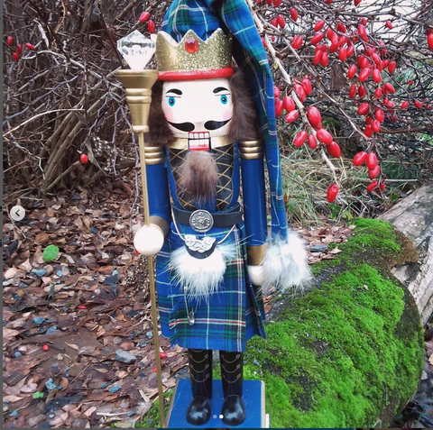 Highland Nutcracker~30cm/12"