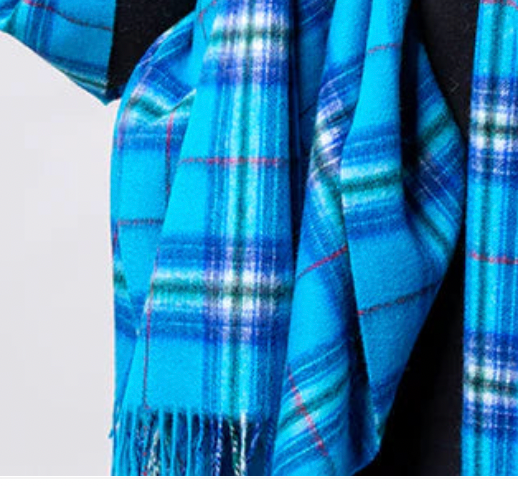 Button Shawl~Lambswool