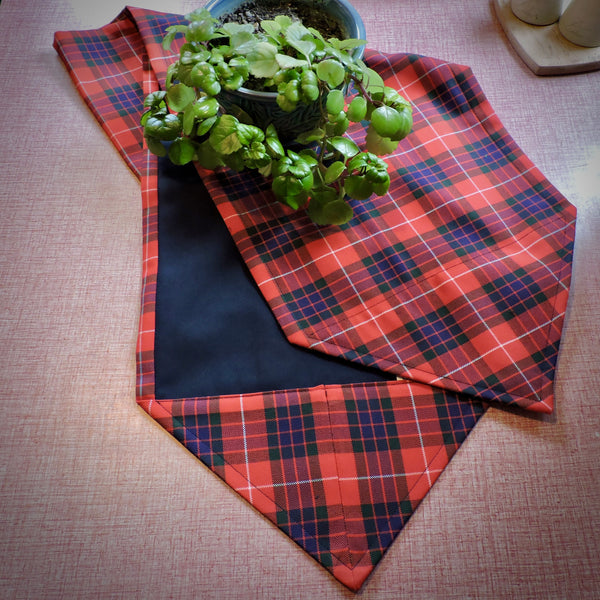 Reversible Table Runner~Clan & Speciality